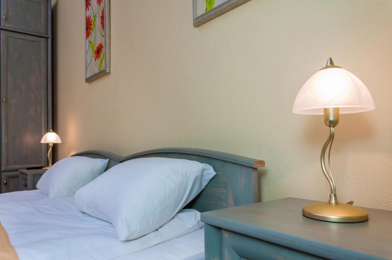 Sunflower B&B Kyiv Exterior photo