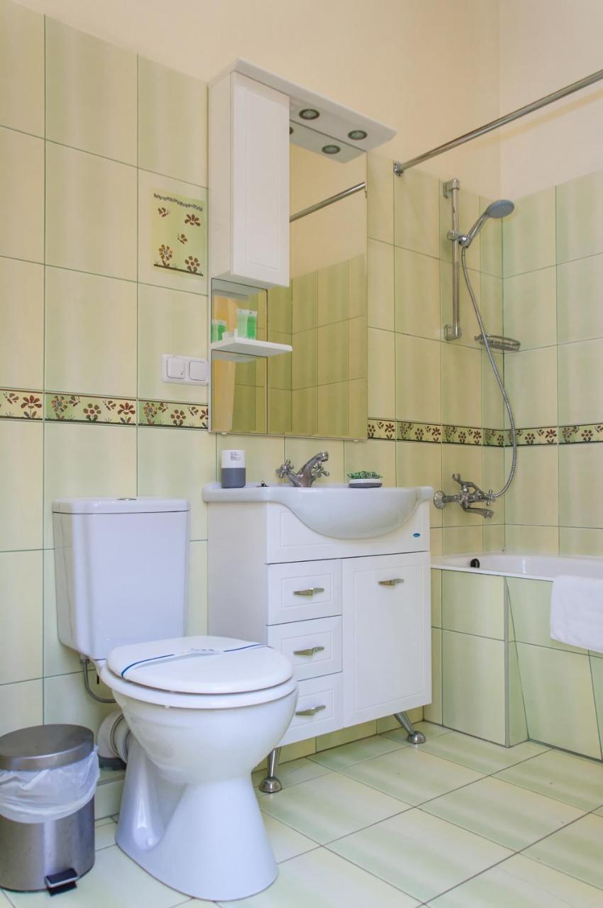 Sunflower B&B Kyiv Exterior photo